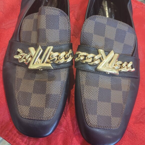 Louis Vuitton Ebene Damier Flat/Loafers with Gold LV Chain~Very Rare! - Picture 1 of 15